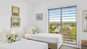 Pilotage 4 - Luxury Oceanview Penthouse - Holiday Yamba