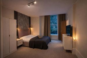 Saféra Dewsbury Westpark