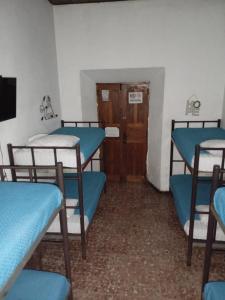 Feathers Hotel & Lounge