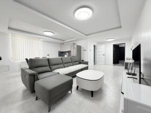 BW Service Apartment