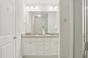 Bright Modern Beach Getaway