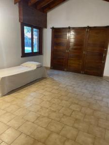 Eneas y submarino Santa Fe , house in Pinamar Golf, very spacious and comfortable