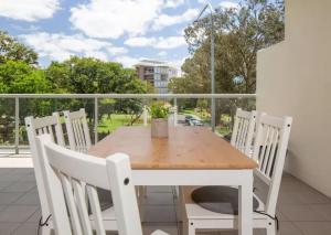Comfy 2BD Parkside Home Close to UQ & Mall