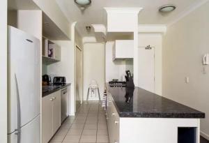 Comfy 2BD Parkside Home Close to UQ & Mall