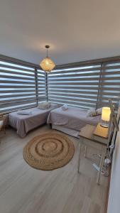 Moderno Edifício Frente al Lago