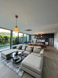 Bangtao Family Villa with Pool