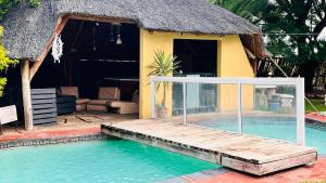 De whytehouse Mogalatsane