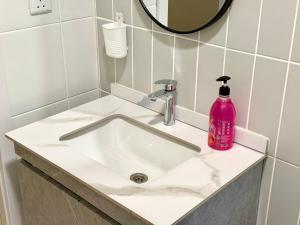 Upton 2 bedrooms 6 pax Kuching City