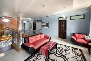 RedDoorz near Pantai Lumban Bul Bul Balige Toba