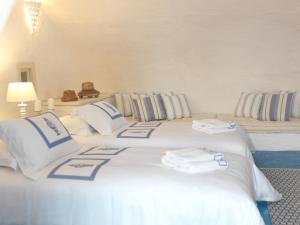 AFOURA HOUSES by K&K Santorini Greece