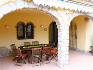 Gran Villa con Piscina Privada en Miami Platja - ES-393-11