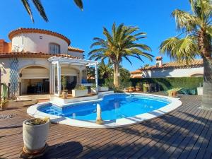 Espectacular villa en Miami Platja con piscina privada - ES-393-20
