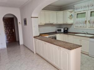 Encantadora Villa en Miami Platja con Piscina Privada - ES-393-22