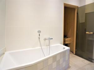 Renovated luxury water tower within walking distance of the beach boulevard
