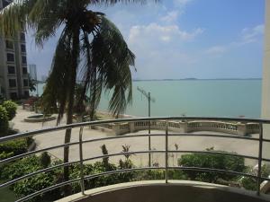 2BR Seaview Condo with Balcony, Riviera Bay Resort Melaka