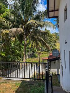Authentic Modern Villa 10mn Walk to Hiriketiya Beach