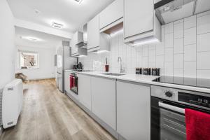 Cheap & Stylish Single Room - Shared House in Central Bristol by AltoLuxo Short Lets & Serviced Accommodation with FREE WiFi and Parking