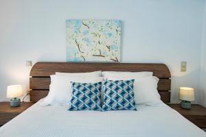 Seascape Village - Spacious 3-Bed Apartment with Private Garden and Parking