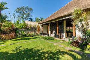 Elodie Lush Garden 1 BR Private Pool Villa