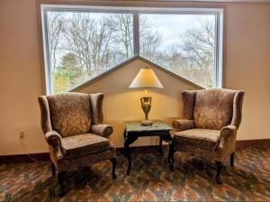 Cozy Condo in Beautiful Lake Harmony, Pocono Mountains