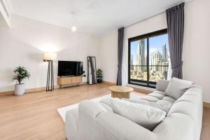 Free housekeeping visits during your stay - StayShort - 2 Bed in Downtown Dubai that Sleeps 4 with Burj Khalifa View