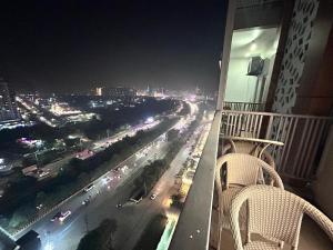 Bright and Cozy Hotel, Homestays, Studio apartment, Near Mall