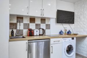 129 Dilana - Charming Apartment Near République