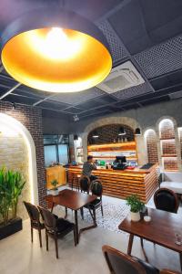 Saigon Phố Coffee Bar & Homestay