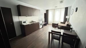 ALTITUDE MOUNTAIN APARTMENTS ASPEN at GONDOLA BANSKO