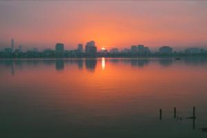 Studio near West Lake with Washer & Free Parking