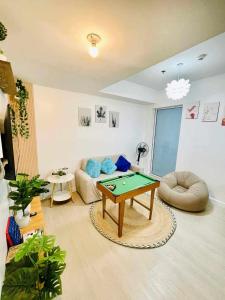 The Solaris Point with Pool View