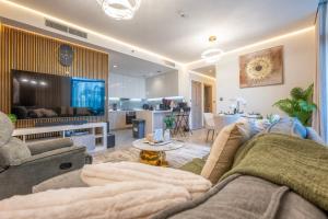 2 Bedroom in Peninsula with Burj View