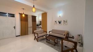 Fully furnished luxury 4BR house