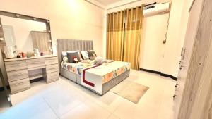 Fully furnished luxury 4BR house