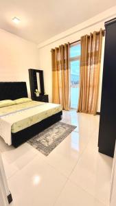 Fully furnished luxury 4BR house
