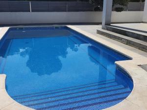 Villa moderna para 8 con piscina privada en LAmetlla de Mar - ES-393-15