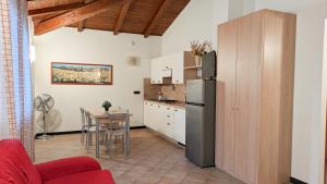 333 - Residence Montebello Bilocale A, Relax nel verde con Piscina