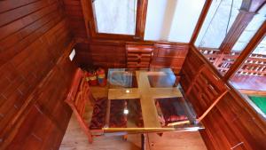 White Rose House Boat