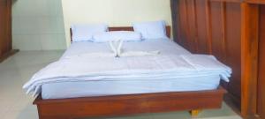 SKY SUNSET BUNGALOWS AND Restaurant