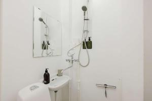 Comfy 2 Bedroom Getaway