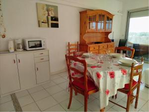 Plage à pied pour cet appartement climatisé - 4 couchages -4PLAGE9