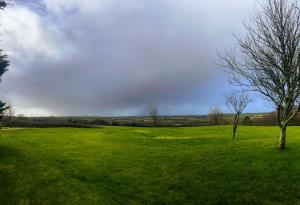 Countryside Converted Barn and Cottages Near Newquay
