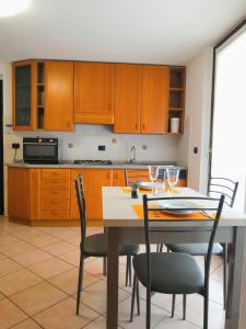 Casa Friz - between Como and Milan, with AC and parking
