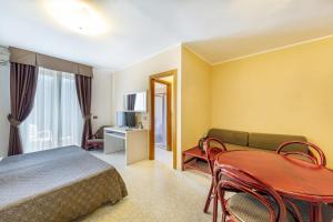 Central studio in a strategic spot img7