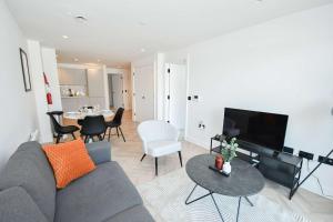 Central Manchester Contemporary 2 Bed Apartment
