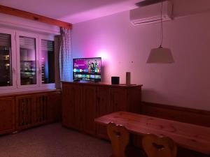 Youhosty - San Siro View