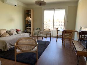 Superb view close to station and center