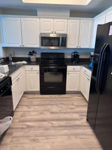 Crystal Shores West 1103