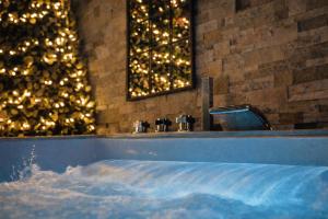 Historia Vitiello - The Daylight Suite in Villa San Lorenzo della Costa