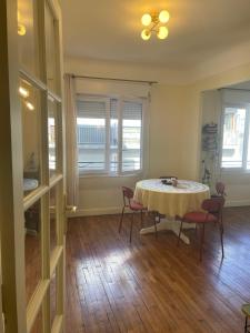 Central, beautiful, spacious and elegant apartment near Nation, Bastille and La Coulée Verte